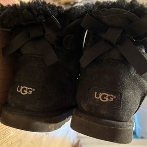 UGG - Mini Bailey Bow kids shearling boots